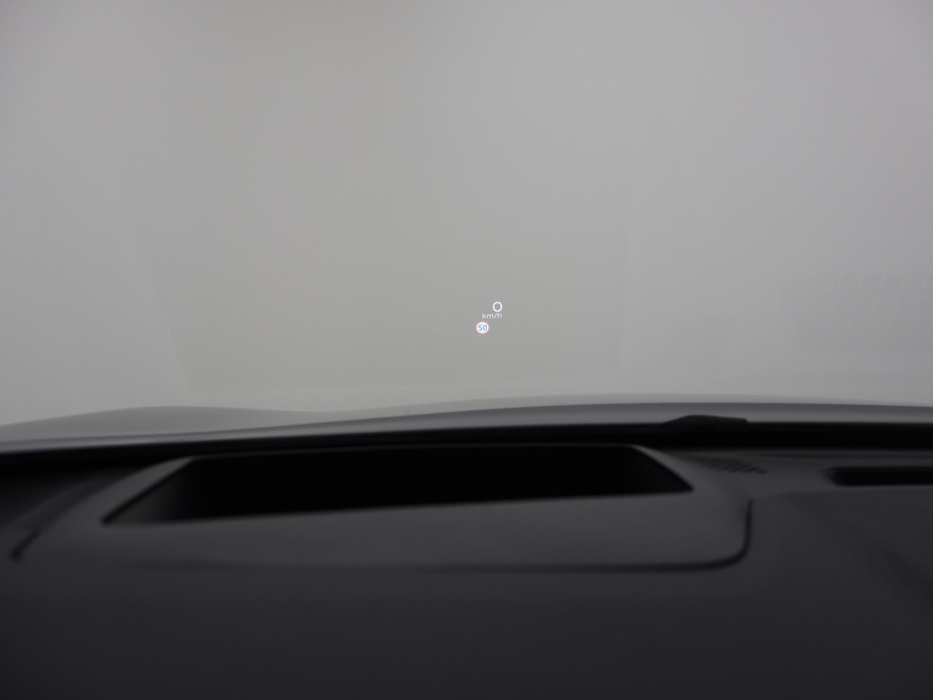 44043239-14.jpg