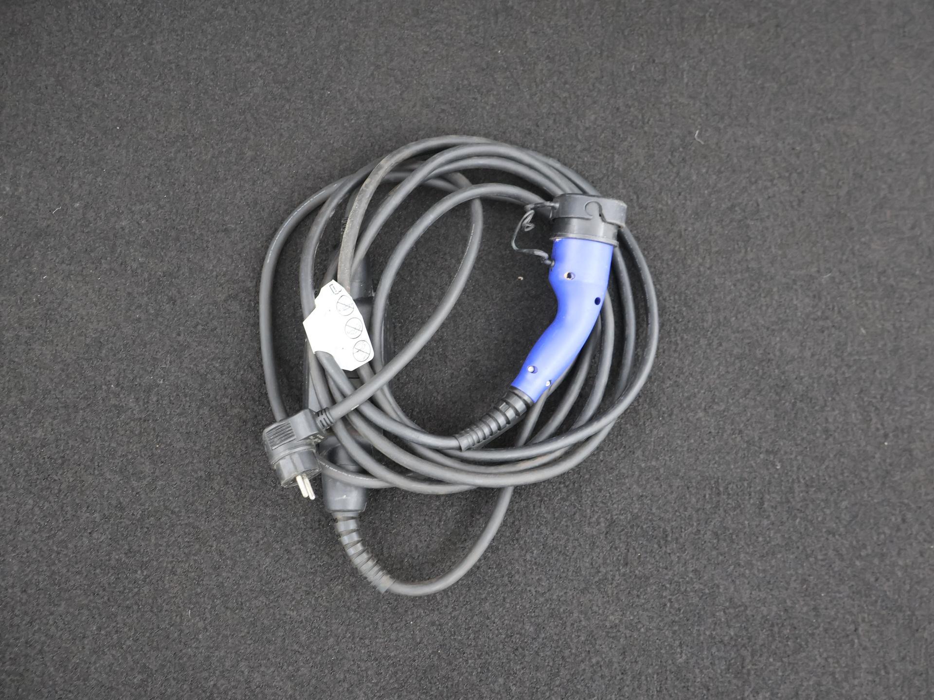 46403515-39.jpg