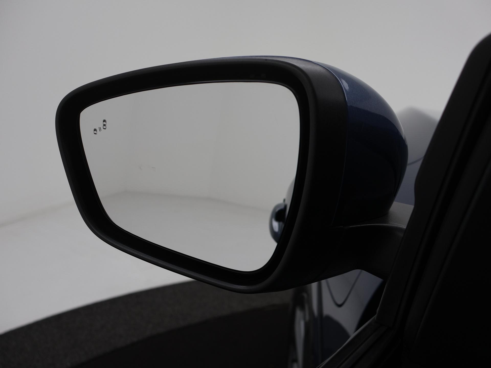 47870899-30.jpg